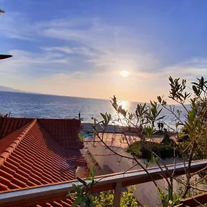 villa-skenderi.albaniahotels.org/